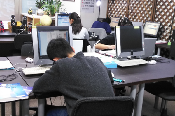【春日市・那珂川市の個別指導塾ならアシスト春日、不登校対応万全】7回目の冬期講習会スタートです。